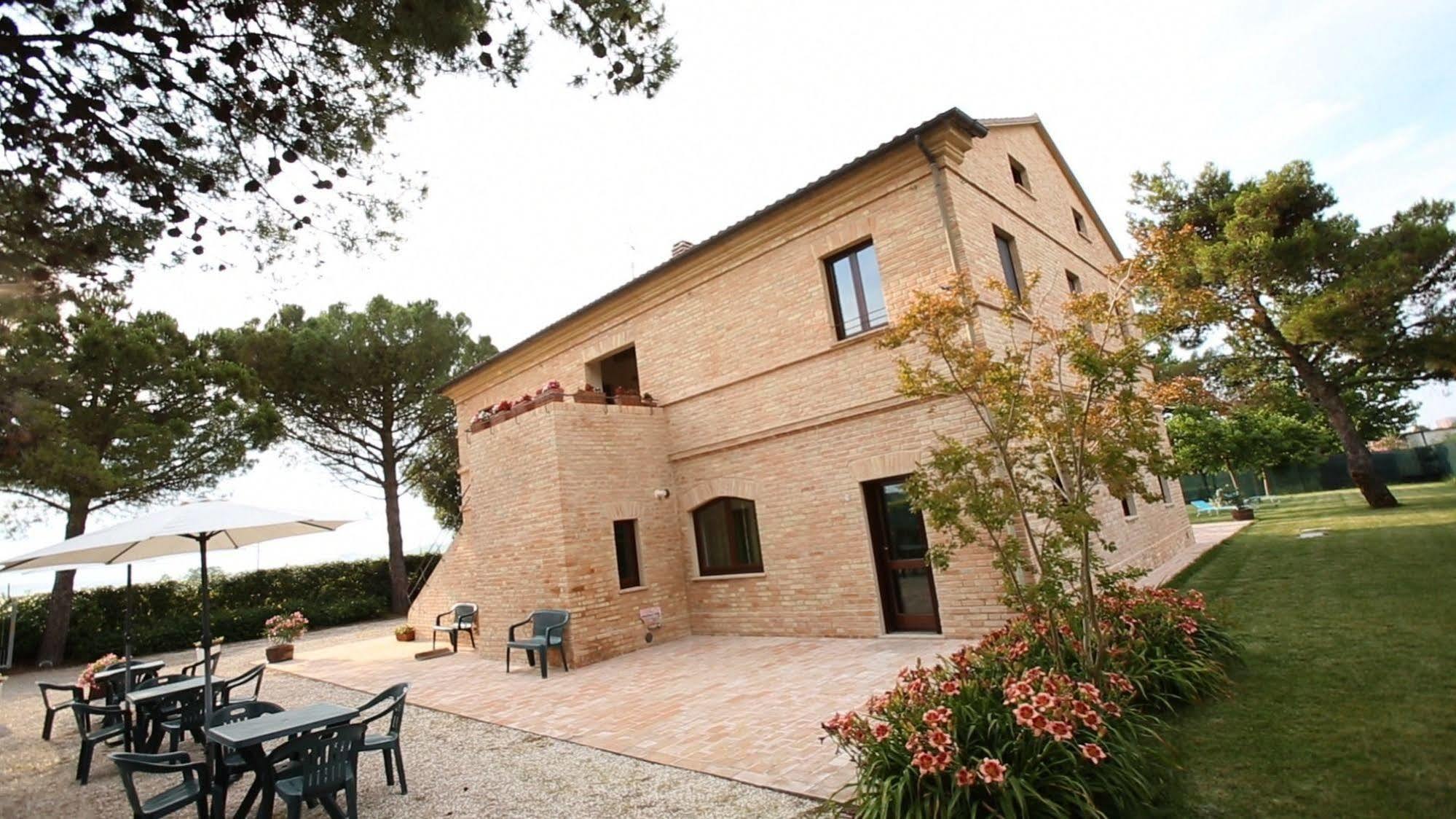 Agriturismo La Fonte di San Girio Affittacamere Potenza Picena Esterno foto